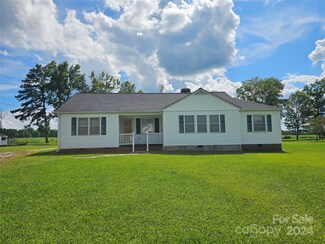 2240 McIlwain Rd, Lancaster, SC 29720