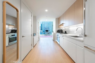 877 Francisco St Unit 919, Los Angeles, CA 90017