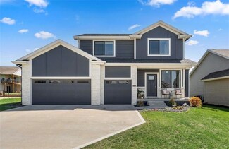 605 Meadow Rd, Adel, IA 50003