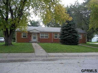 6302 Ruggles St, Omaha, NE 68104