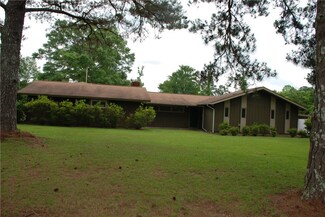 355 Chadwick Ln, Auburn, AL 36832