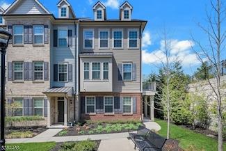 2 Ambrosia Ct, Livingston, NJ 07039