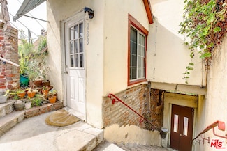 288 1/4 S Coronado St, Los Angeles, CA 90057
