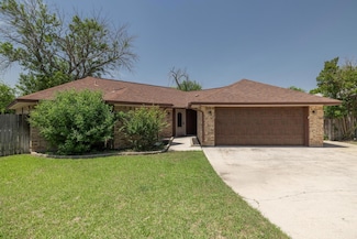 1008 Wood Shadows Rd, Harker Heights, TX 76548