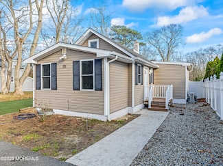70 John F. Kennedy Blvd, Pine Beach, NJ 08741