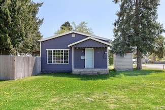 404 E Crawford St, Deer Park, WA 99006