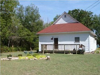 410 N 3rd St, Towanda, KS 67144
