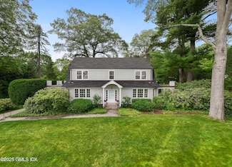 30 Evergreen Rd, Greenwich, CT 06830