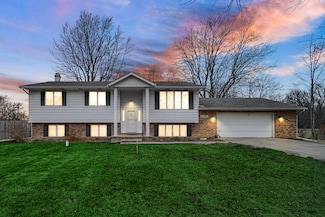 4190 W 61st Ave, Hobart, IN 46342