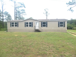 348 Dr Roberts Dr, Defuniak Springs, FL 32433