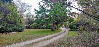 4242 S Cedar Circle Dr, Dallas, TX 75237