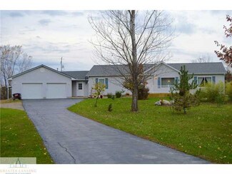 2711 E Lansing Rd, Bancroft, MI 48414