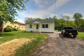48 Seneca Rd, Seneca Falls, NY 13148