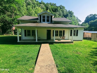 124 Garmon Sutherland St, Haysi, VA 24256