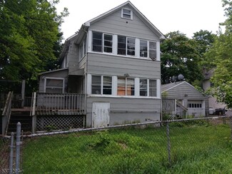 2 Cummins St, Franklin, NJ 07416