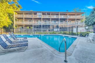 1530 Fort Johnson Rd Unit 3F, Charleston, SC 29412