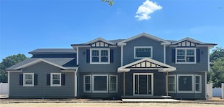 14 Quintree Ln, Melville, NY 11747