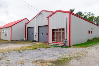 229 2nd St, West Farmington, OH 44491