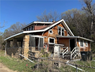 10648 Kaw Dr, Kansas City, KS 66111