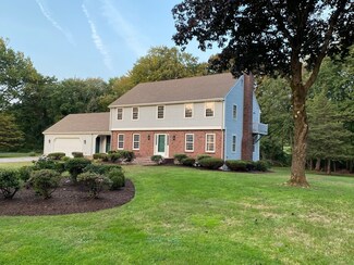 10 Wildwood Dr, Needham, MA 02492