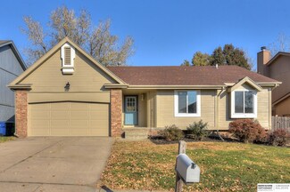 12822 Chandler St, Omaha, NE 68138