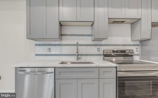 6601 Ridge Ave, Philadelphia, PA 19128