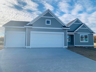 15774 Norwalk Rd, Grand Haven, MI 49417