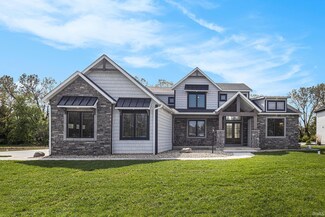51771 Salem Meadows Dr, Granger, IN 46530