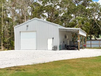 212 NW Second St, Steinhatchee, FL 32359