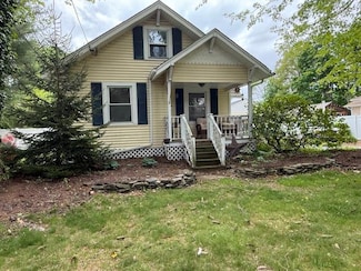 7 Larsen Ave, Smithtown, NY 11787