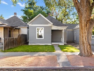 1438 Cypress St, Pueblo, CO 81004