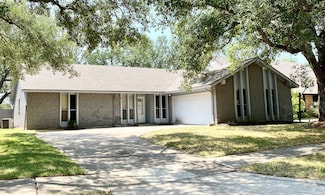 2819 Colony Dr, Sugar Land, TX 77479