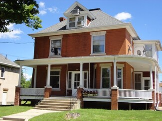 265 N Elm St, Platteville, WI 53818