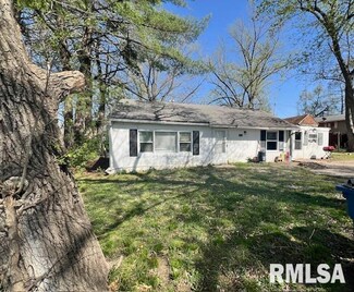 2338 N 2nd St Unit 1/2, Springfield, IL 62702