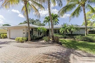 2575 14th St N, Naples, FL 34103