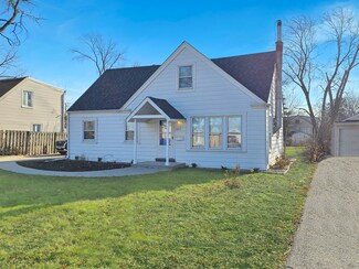 1845 Pratt Ave, Des Plaines, IL 60018