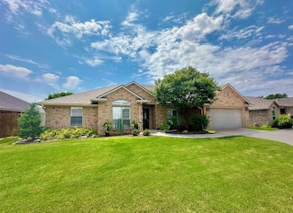 904 Sheryl Ln, Altus, OK 73521
