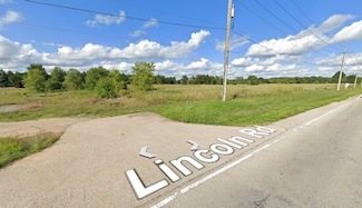 1718 W Lincoln Rd, McHenry, IL 60051