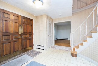 9 Strawberry Hill Ln, Danvers, MA 01923