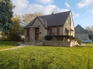4235 W Fairmount Ave, Milwaukee, WI 53209