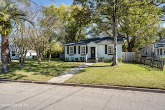 1961 Huntsford Rd, Jacksonville, FL 32207