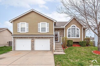 1426 Redwood Dr, Eudora, KS 66025
