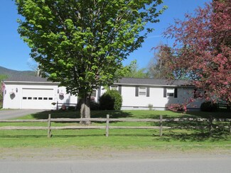 89 Corliss Ln, Colebrook, NH 03576