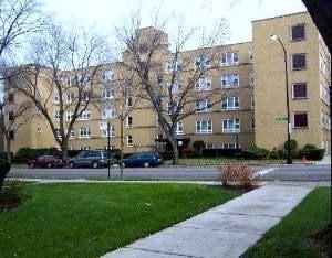 5335 N California Ave Unit 204, Chicago, IL 60625