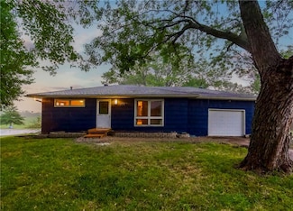 3033 N 154th St, Basehor, KS 66007