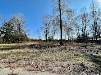 685 Jeny Ln, Beaumont, TX 77707