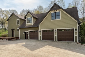 17361 Sugarloaf Pkwy, Zumbrota, MN 55992