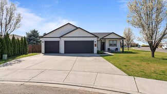 606 Fiesta Ct, Pasco, WA 99301