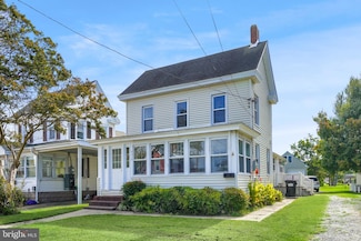 4210 Main St, Chincoteague Island, VA 23336