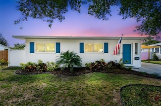 1529 Essex Dr N, Saint Petersburg, FL 33710